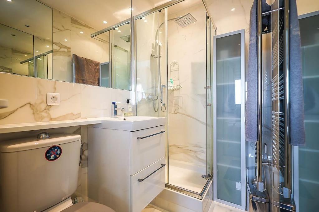 De Luxe Paris